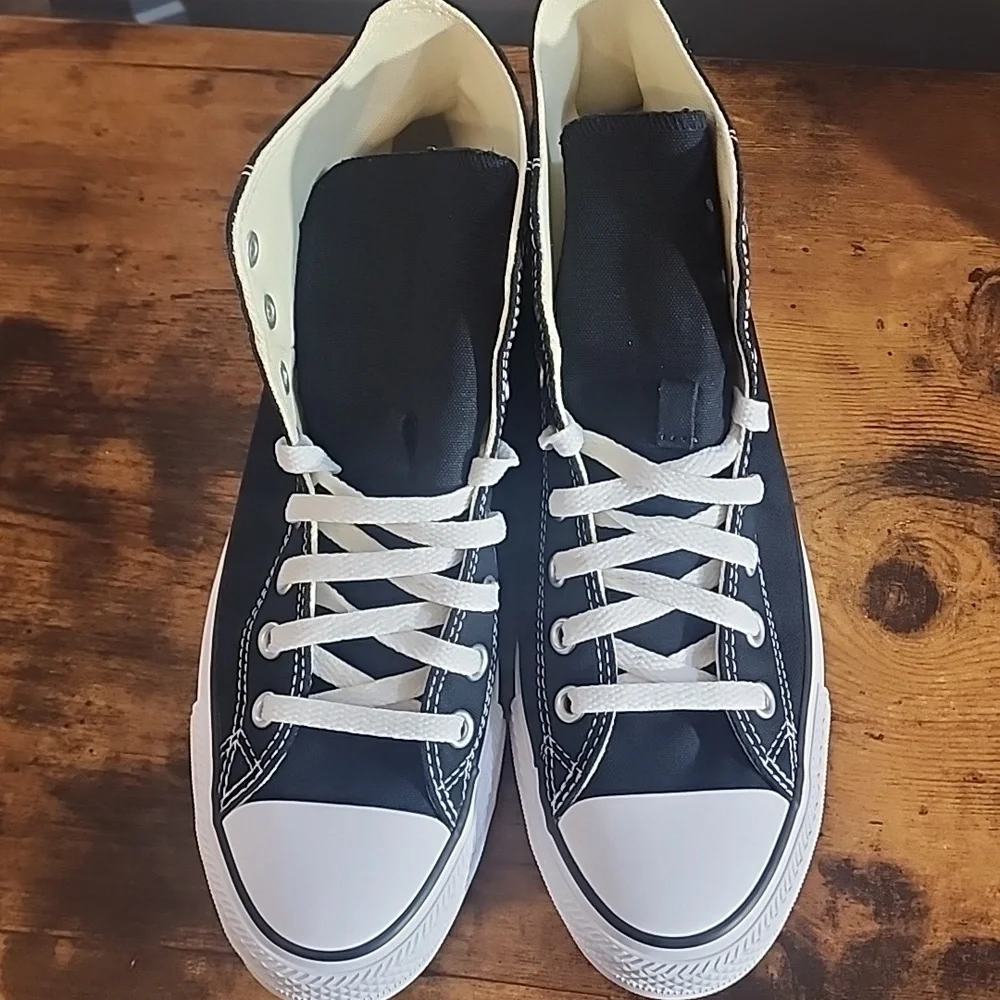 Converse All Star Black And White unisex M-8.5 W-10.5 Firm Price Is 66 I'm Losin - Picture 6 of 10